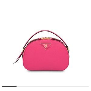 Calling all Barbies! Pink Prada Odette Bag!
